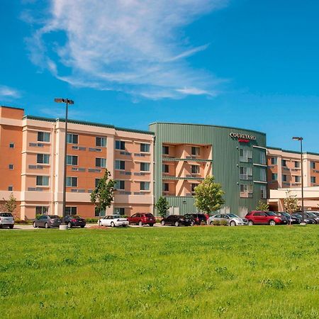 מלון Courtyard Milwaukee Airport מראה חיצוני תמונה