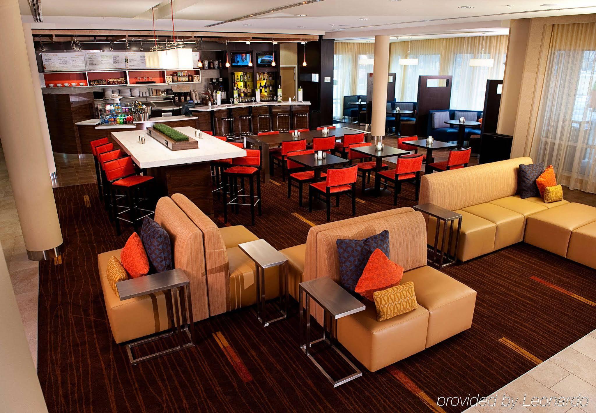 מלון Courtyard Milwaukee Airport מראה חיצוני תמונה