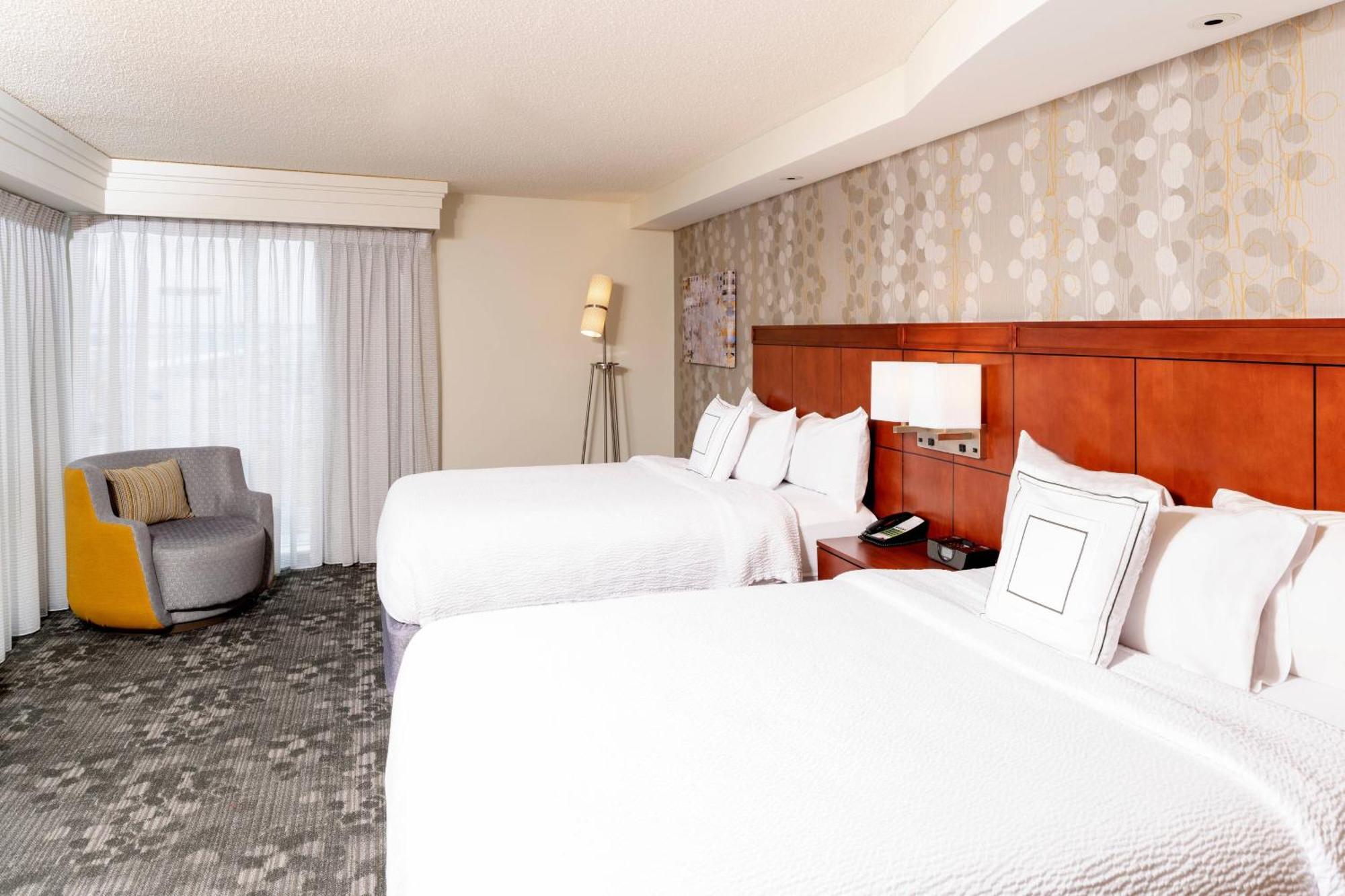 מלון Courtyard Milwaukee Airport מראה חיצוני תמונה