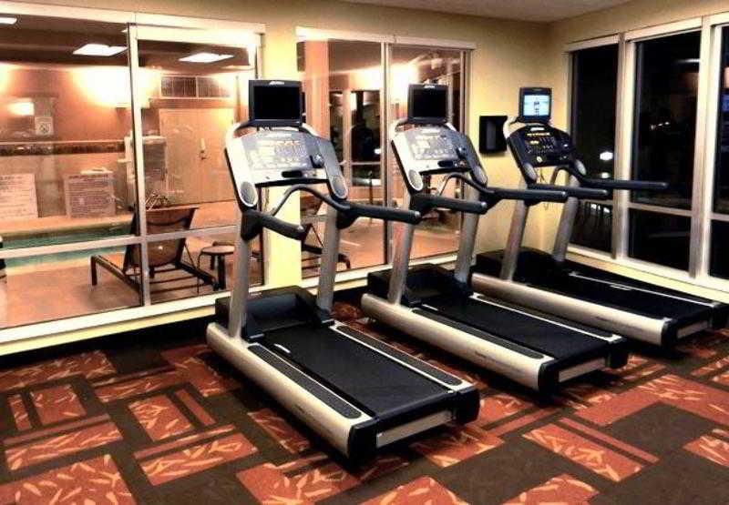 מלון Courtyard Milwaukee Airport מתקנים תמונה