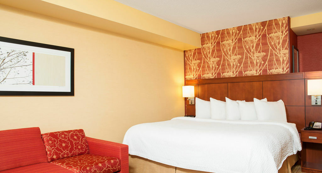 מלון Courtyard Milwaukee Airport מראה חיצוני תמונה